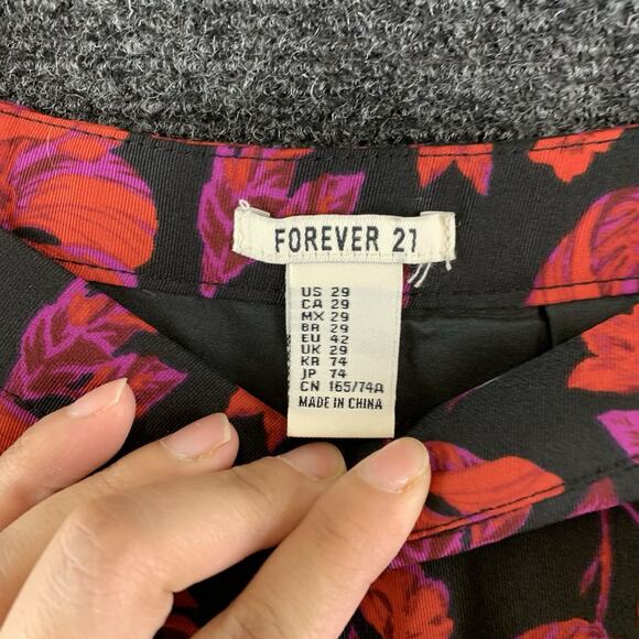 Forever 21 Women's Mini Skirt Flared A-Line Floral Black Red Size 29 - Picture 4 of 11